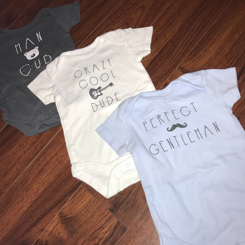 GUC 💛 3-6 MONTHS | Set of 3 One-Piece Bodysuits
